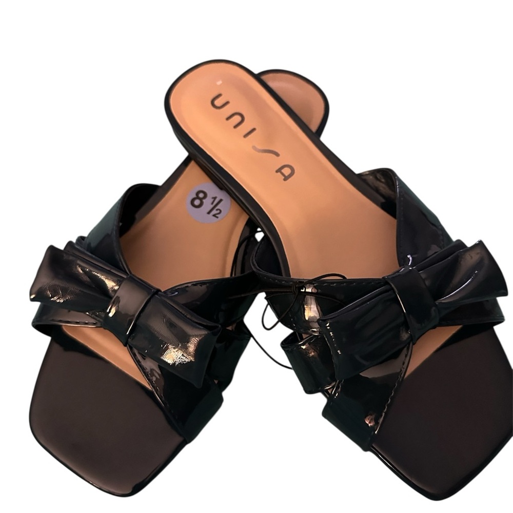 Brand new, Unisa Sandals for Women in size 8.5 but fits like a 7.5